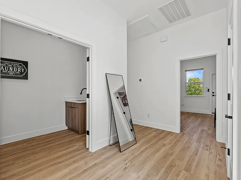 404 Cleaves St — Photo 24