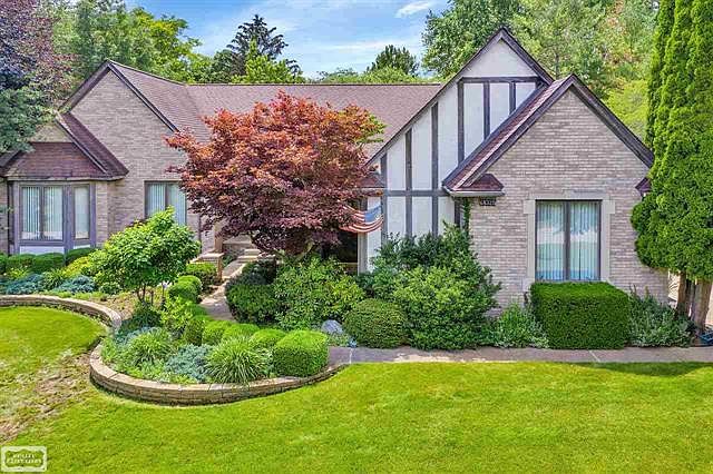 1st image of 68325 Glengarry Ct