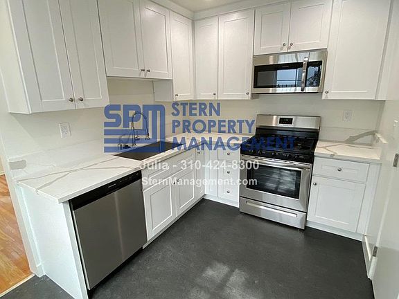 4th image of 817 S Windsor Blvd APT A