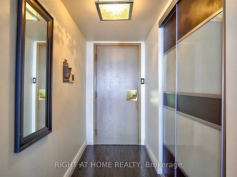 3233 Eglinton Ave E #1406 — Photo 9