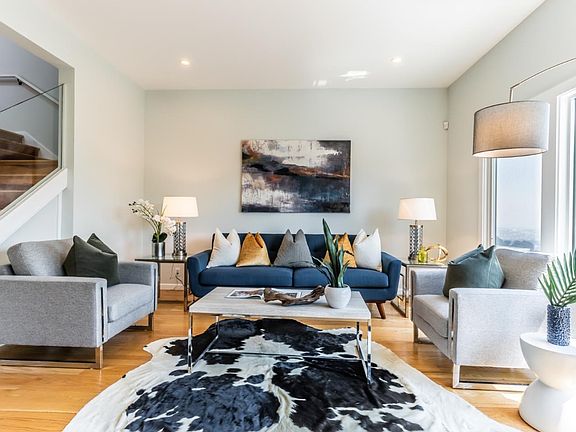 5th image of 465 Myra Way