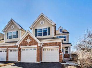 1245 Falcon Ridge Dr, Elgin, IL 60124