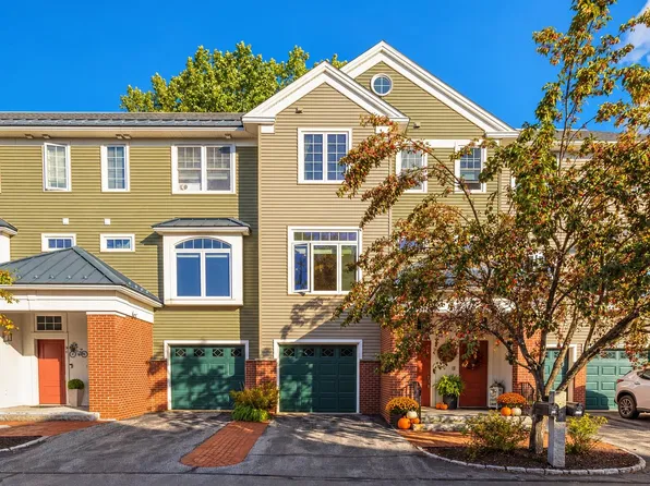 98 Riverwalk Way #8E, Manchester, NH 03101