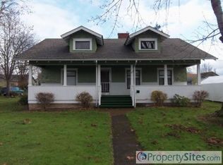 446 N 5th St, Creswell, OR 97426