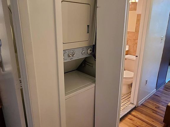 5th image of 308 9th St #2G
