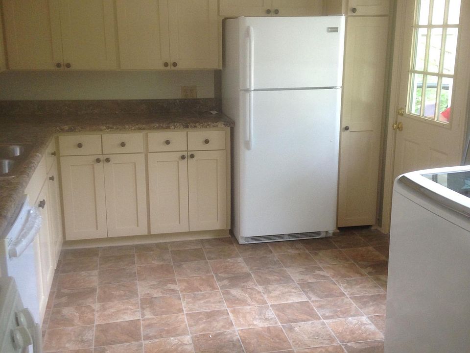 1st image of 4220 B St #B