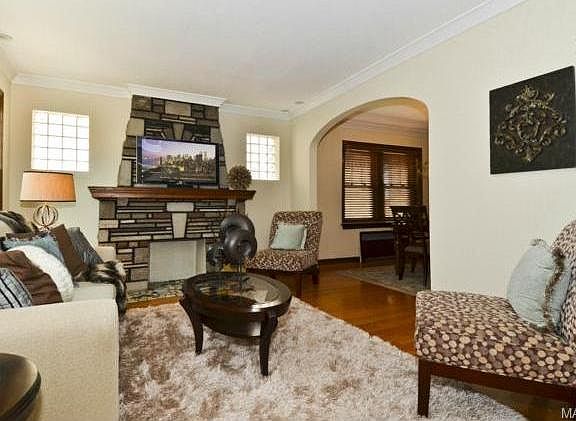 3rd image of 5245 Oleatha Ave
