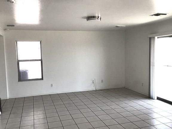 4th image of 2038 W Silver Grass Pl