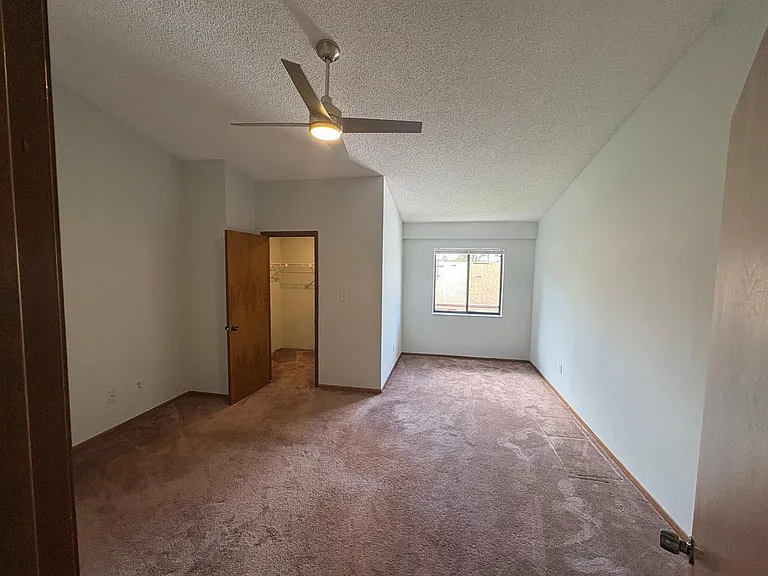 1838 Foxhall Cir — Photo 7