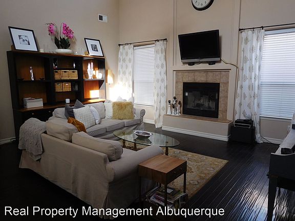 2nd image of 821 Bosque Vista Dr