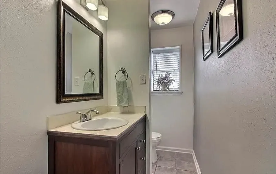 8024 Picardy Avenue Unit E - 1 — Photo 3