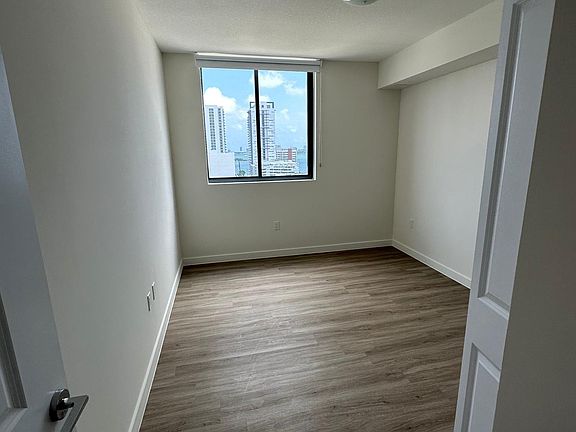 2nd image of 2200 NE 2nd Ave #100