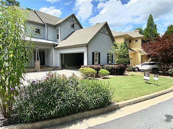 5th image of 2713 Prado Ln