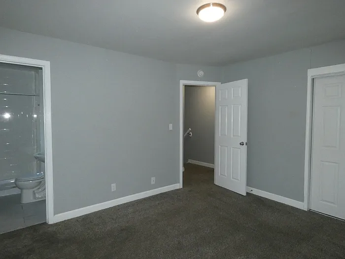 7301 NW 84th Ter — Photo 10