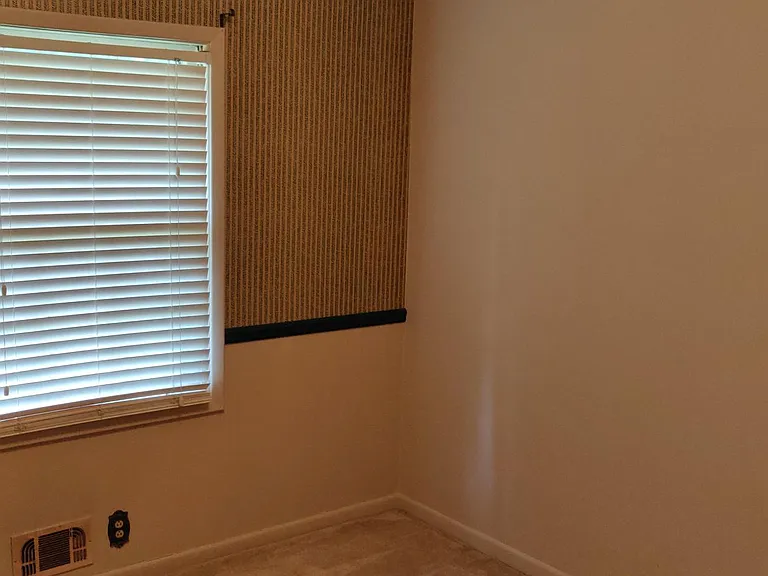 5496 Joeclay Dr — Photo 8