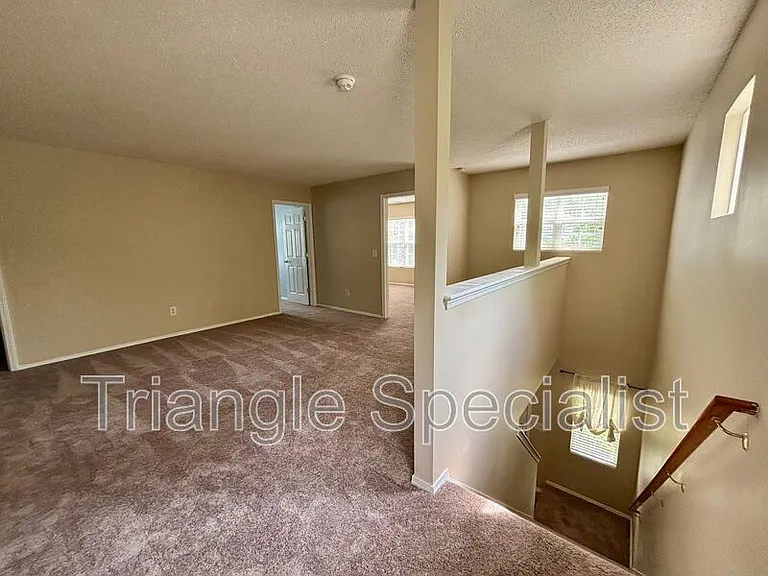 7 Thorton Ct — Photo 15