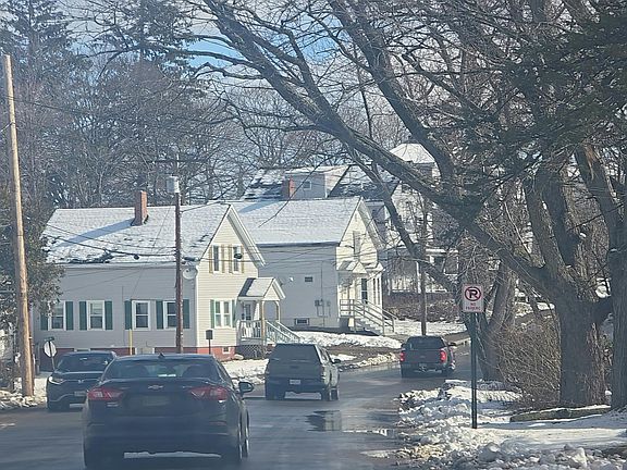 5th image of 89 Court St