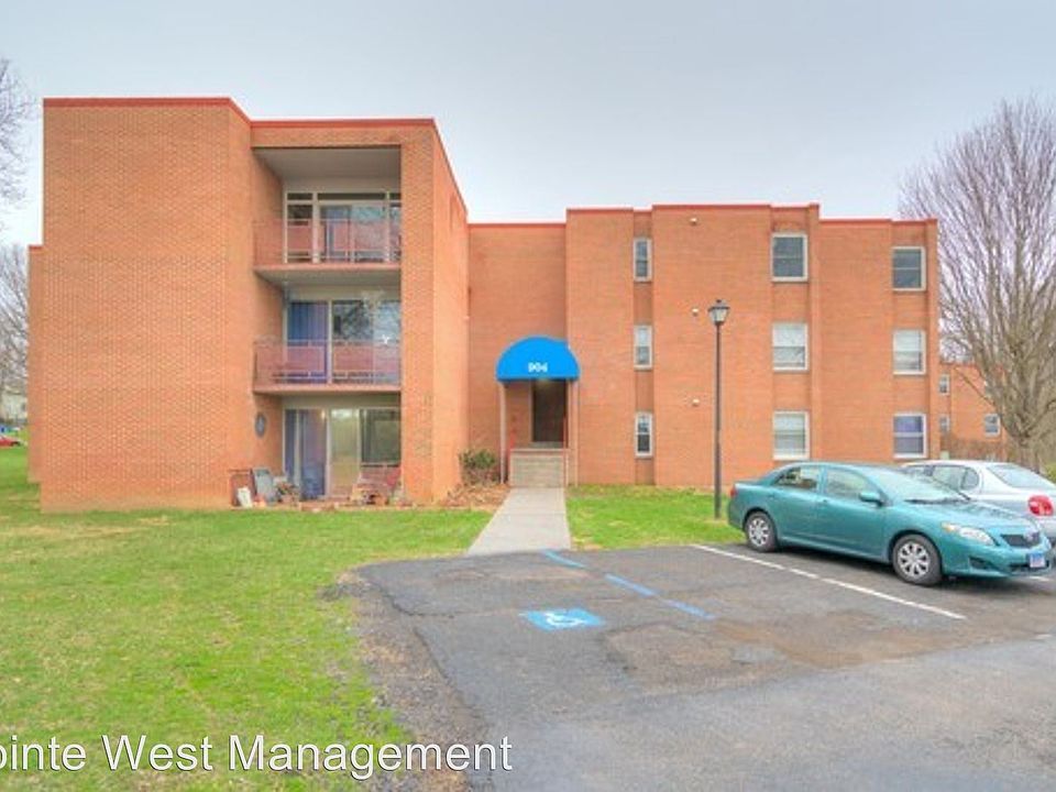 1st image of 902 Brightwood Manor Dr