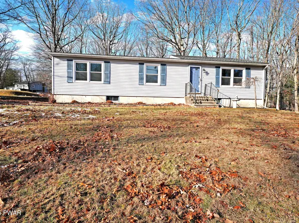 220 Sunrise Dr, Milford, PA 18337