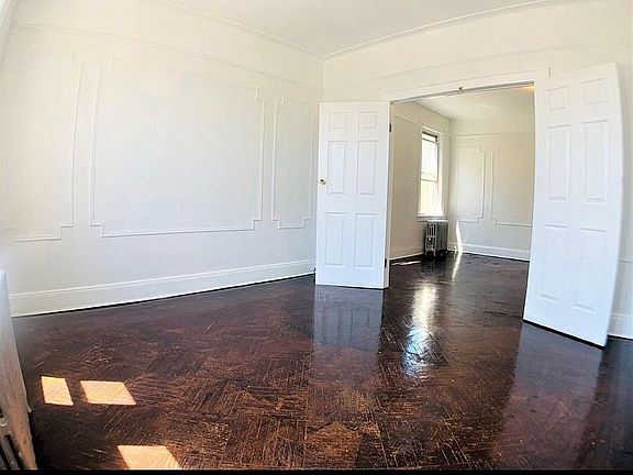 4th image of 50-44 41st St #1L