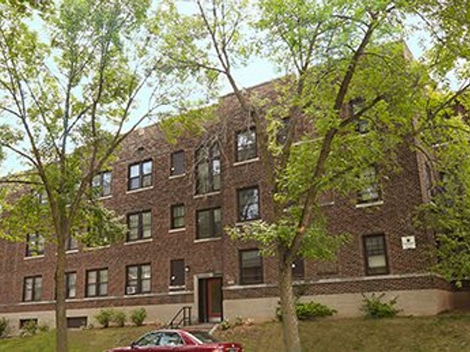 1st image of 1805 E Park Pl APT 22
