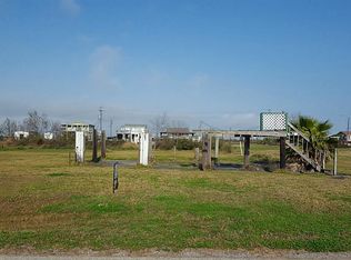 1827 Galveston Ave, Port Bolivar, TX 77650