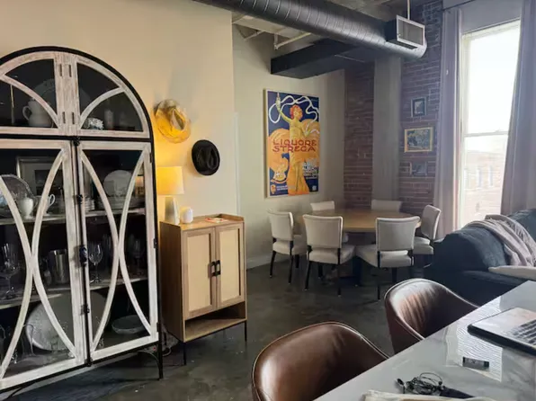 113 W 5th St APT 201, Kansas City, MO 64105