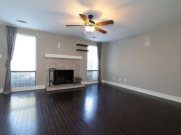 5th image of 1070 Riverbend Club Dr SE