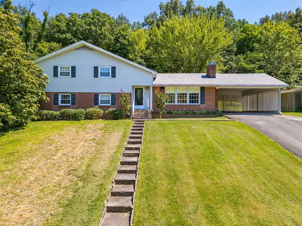 811 Crittenden Cir, Russellville, KY 42276