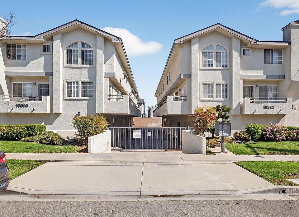 1st image of 16914 S Dalton Ave APT 1