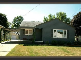 1012 9th Ave E, Oskaloosa, IA 52577