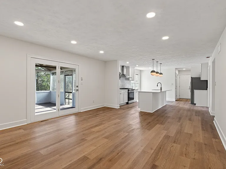 3302 Terra Vista Ln — Photo 19