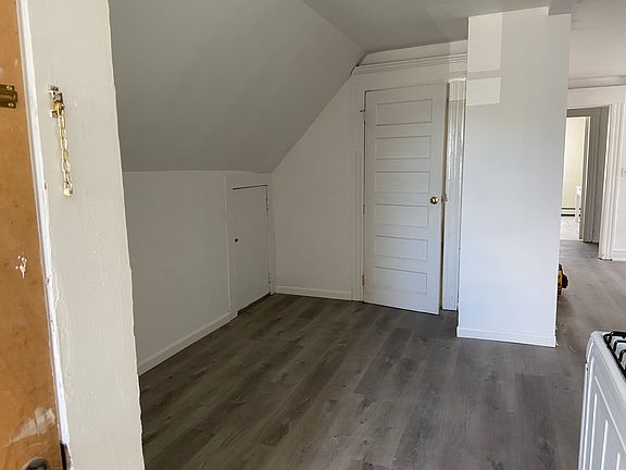 3rd image of 700-702 Connecticut Ave #3