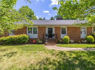 2503 Fairway Dr, Greensboro, NC 27408