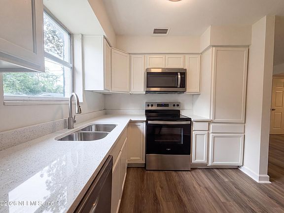 2nd image of 7361 PROXIMA Road