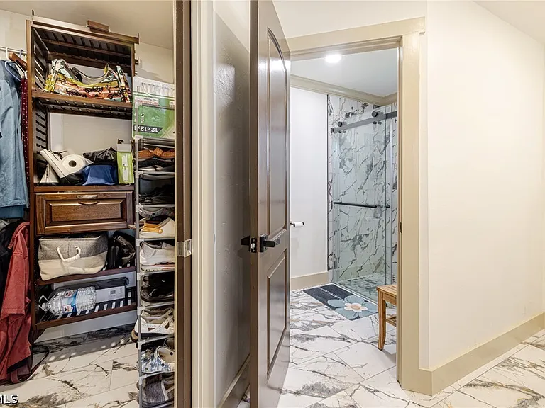 2507 Lakeview Dr — Photo 31