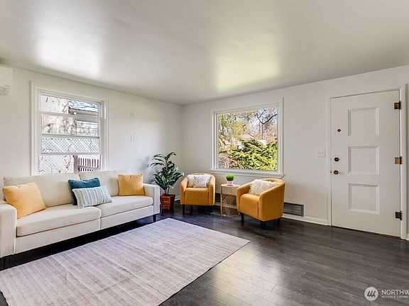 2nd image of 625 E Sumach Street