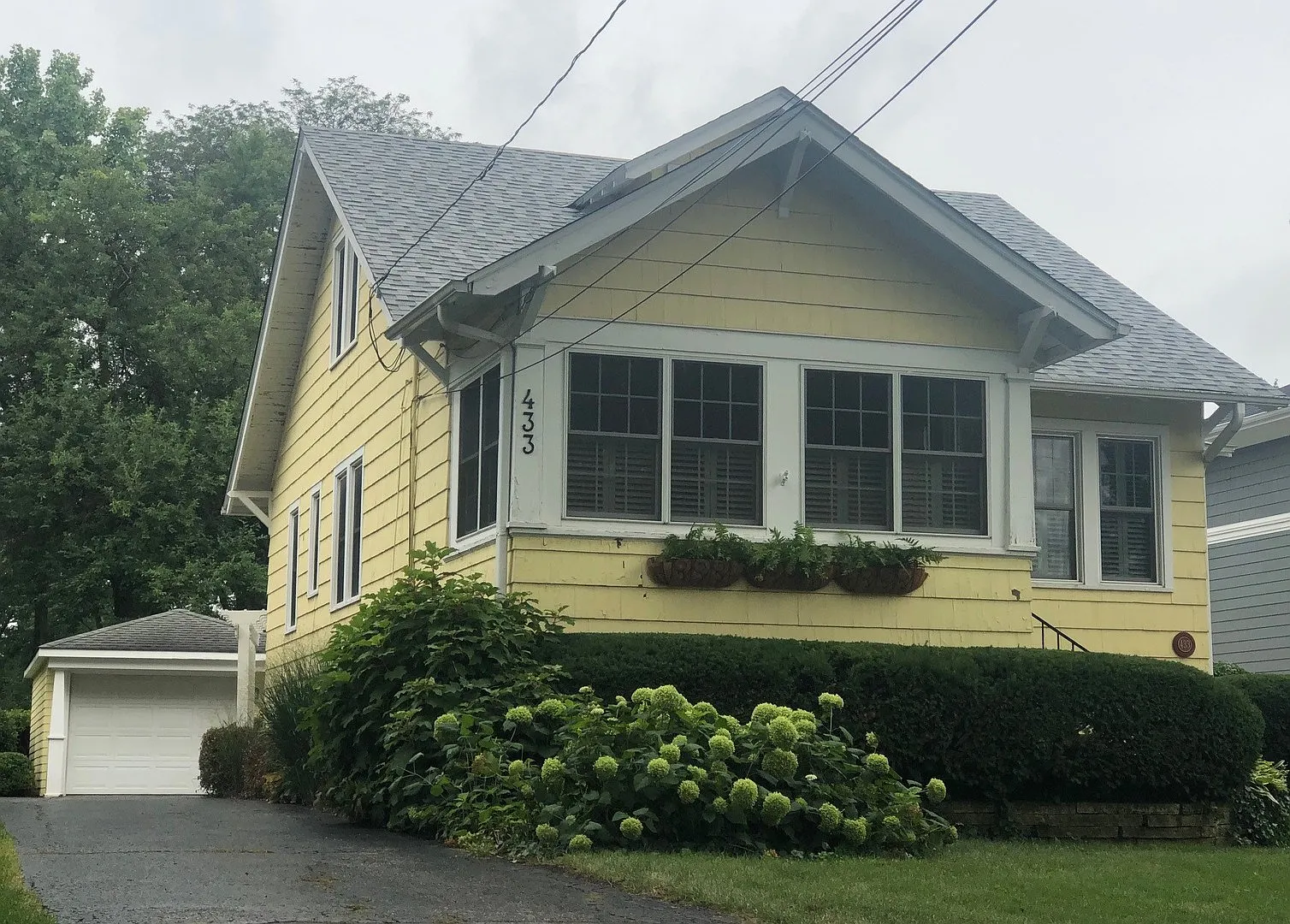 433 Arlington Ave photo 1