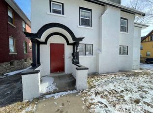 3 McGrew Grv #2W, Kansas City, KS 66101