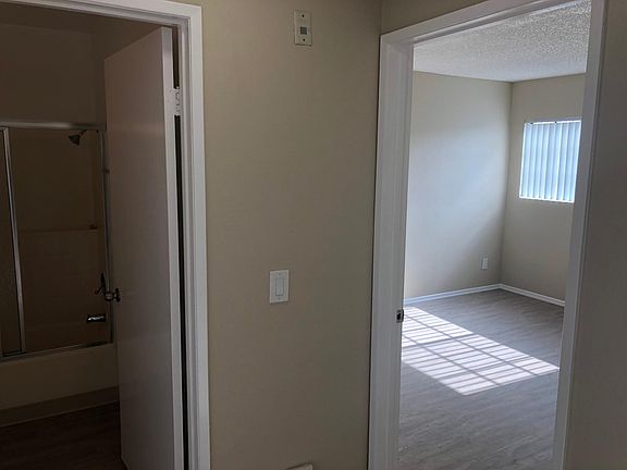 3rd image of 411 S Berendo St APT 301