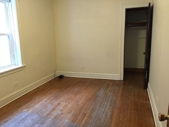 5th image of 5012 W Drummond Pl