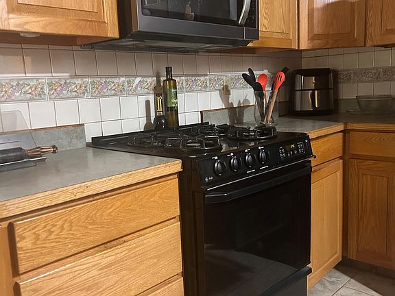 4th image of 2550 E 15th Street #403