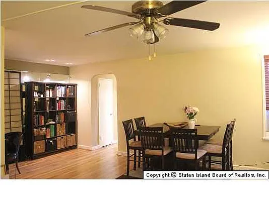 Sold by CENTURY 21 Papp Realty, Corp. | media 24