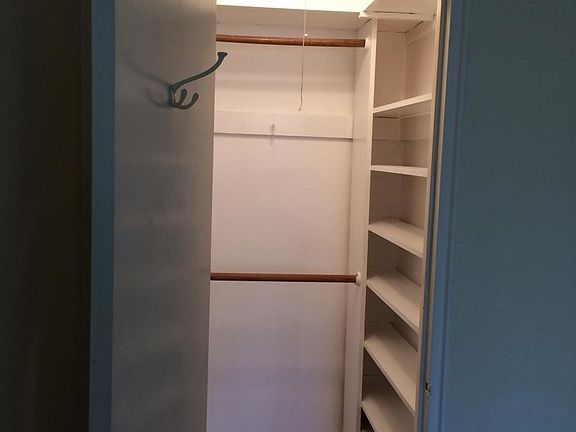 Master br closet