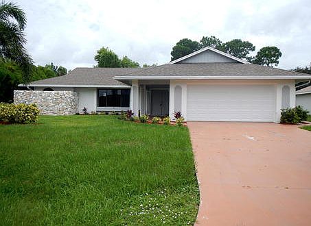 1st image of 533 SE Fallon Dr