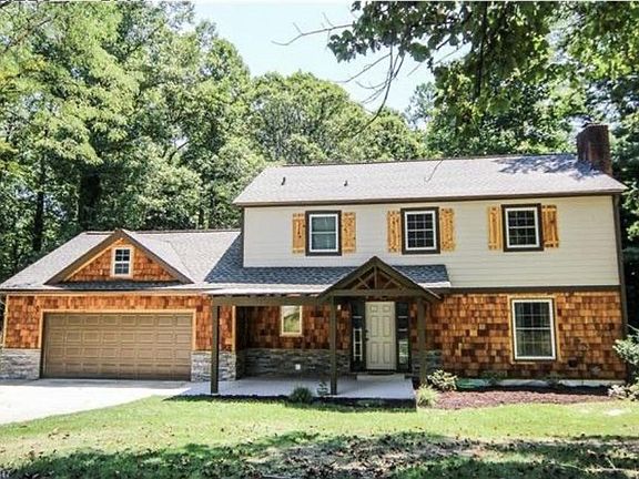 5th image of 4 Beechwood Lakes Dr
