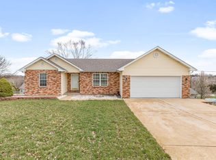 1166 Riverwoods Dr, Desloge, MO 63628