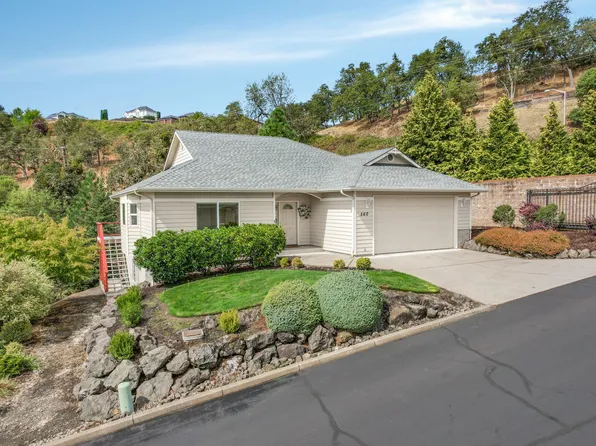 560 NW Rachel Lynn Ct, Roseburg, OR 97471