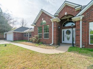 1413 Cal Young Rd, Hallsville, TX 75650