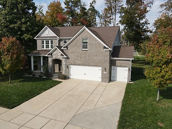 3rd image of 7590 Basswood Dr